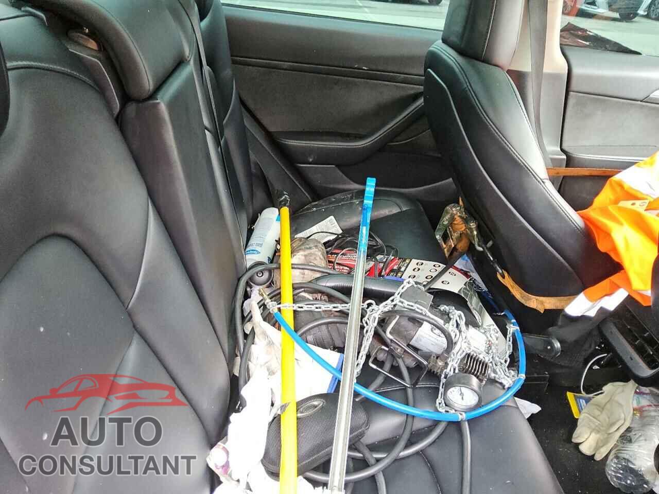 TESLA MODEL 3 2023 - 5YJ3E1EA3PF449643