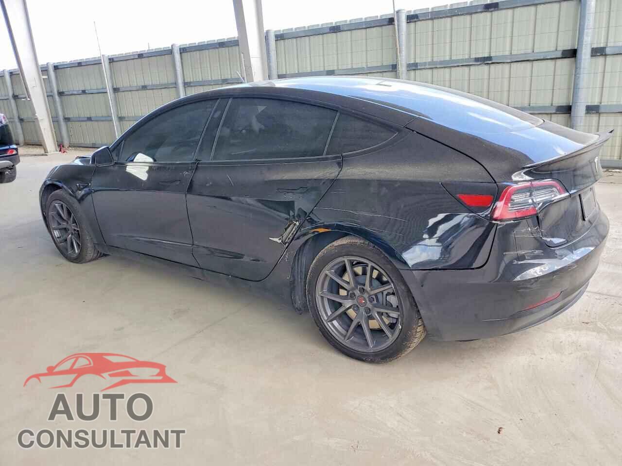TESLA MODEL 3 2021 - 5YJ3E1EB2MF061016