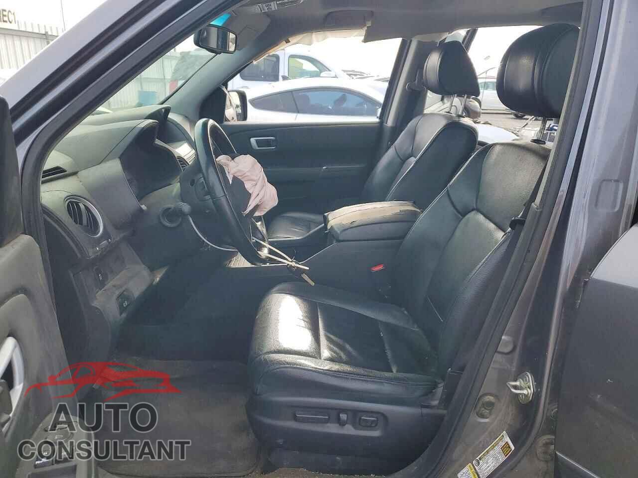 HONDA PILOT 2014 - 5FNYF4H52EB023023