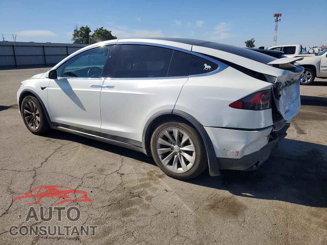 TESLA MODEL X 2017 - 5YJXCAE28HF059123