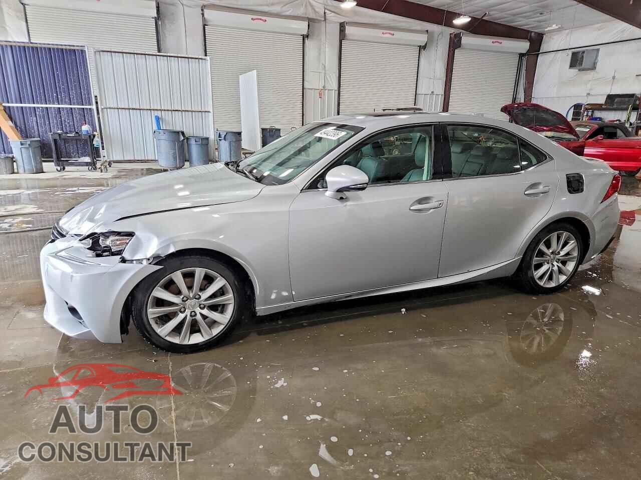 LEXUS IS 2015 - JTHCF1D22F5016207