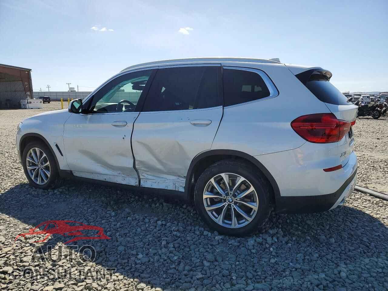 BMW X3 2019 - 5UXTR7C50KLF26408