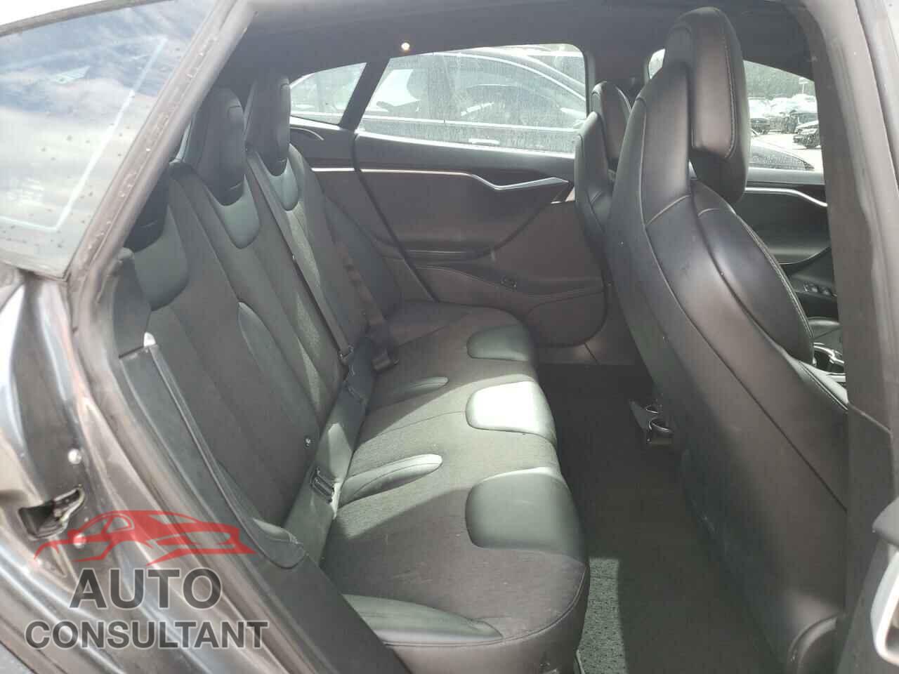 TESLA MODEL S 2017 - 5YJSA1E28HF192769