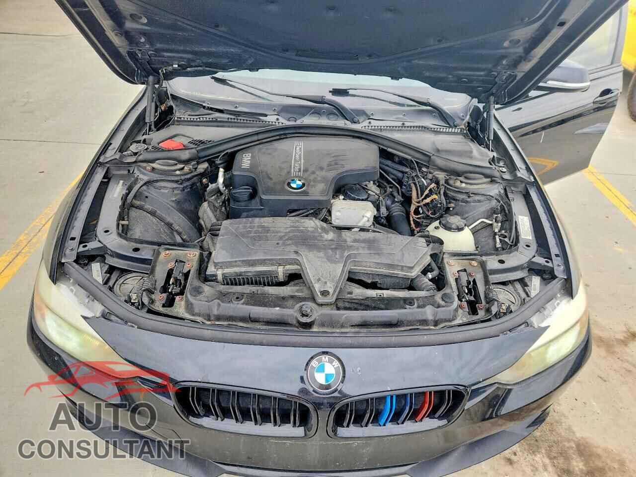 BMW 3 SERIES 2014 - WBA3C3C54EF983439