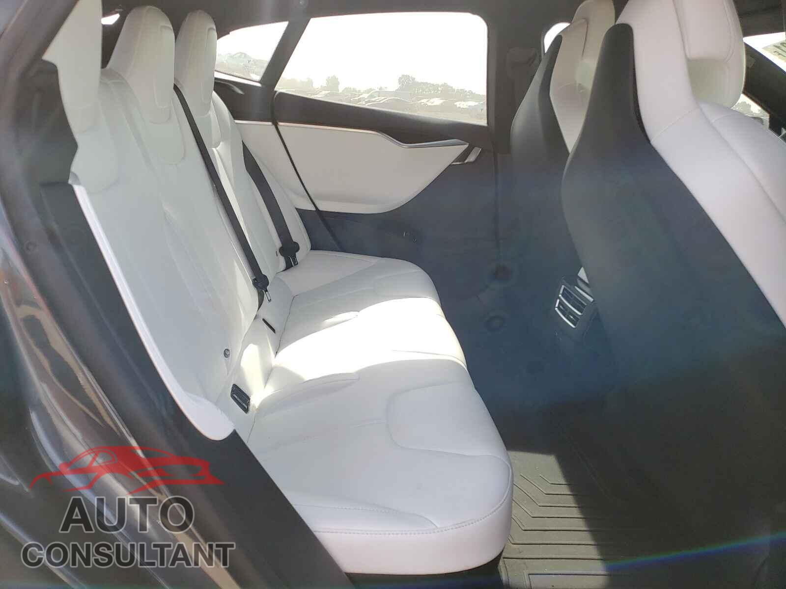 TESLA MODEL S 2017 - 5YJSA1E21HF193343
