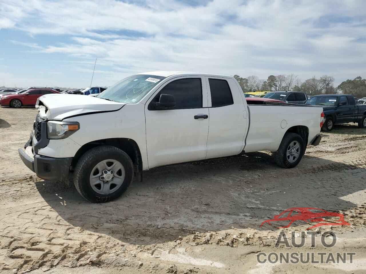 TOYOTA TUNDRA 2018 - 5TFTY5F11JX009902