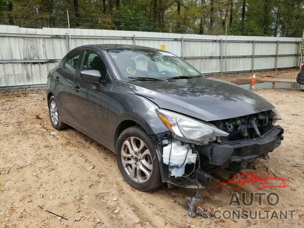 TOYOTA YARIS 2018 - 3MYDLBYV5JY318192