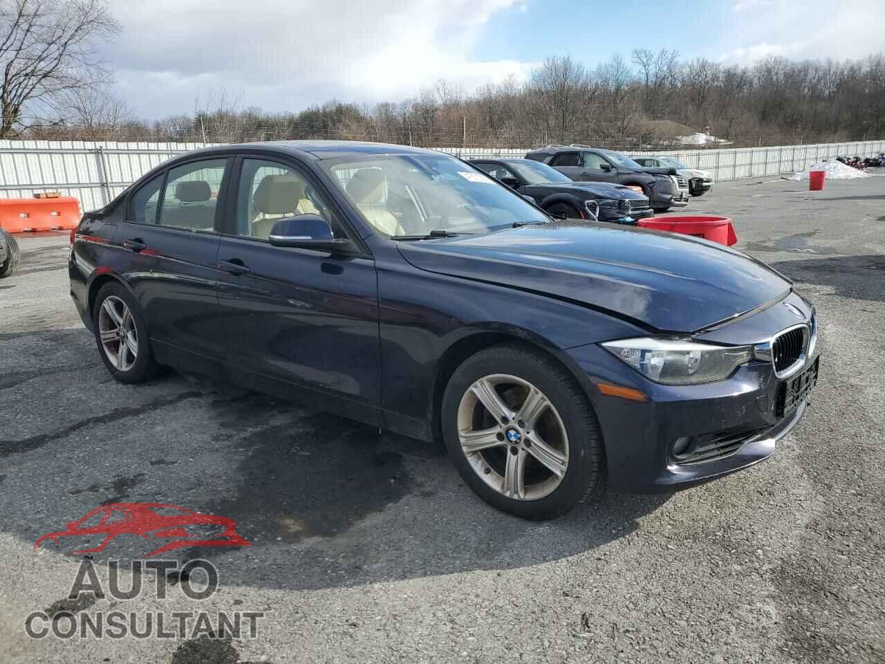BMW 3 SERIES 2013 - WBA3B3C57DF543992
