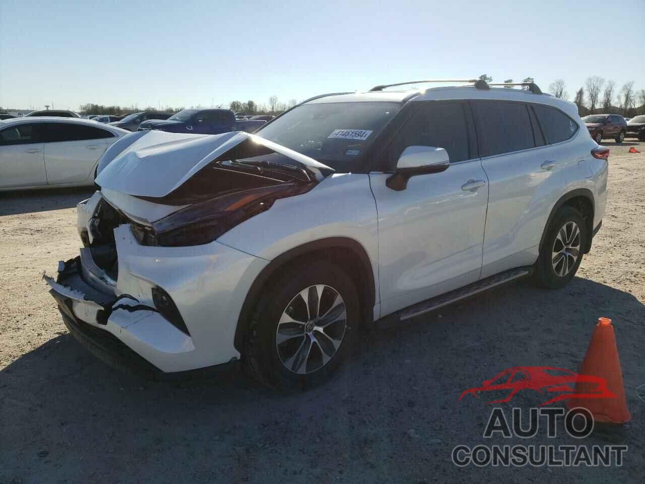 TOYOTA HIGHLANDER 2022 - 5TDGZRAHXNS551148