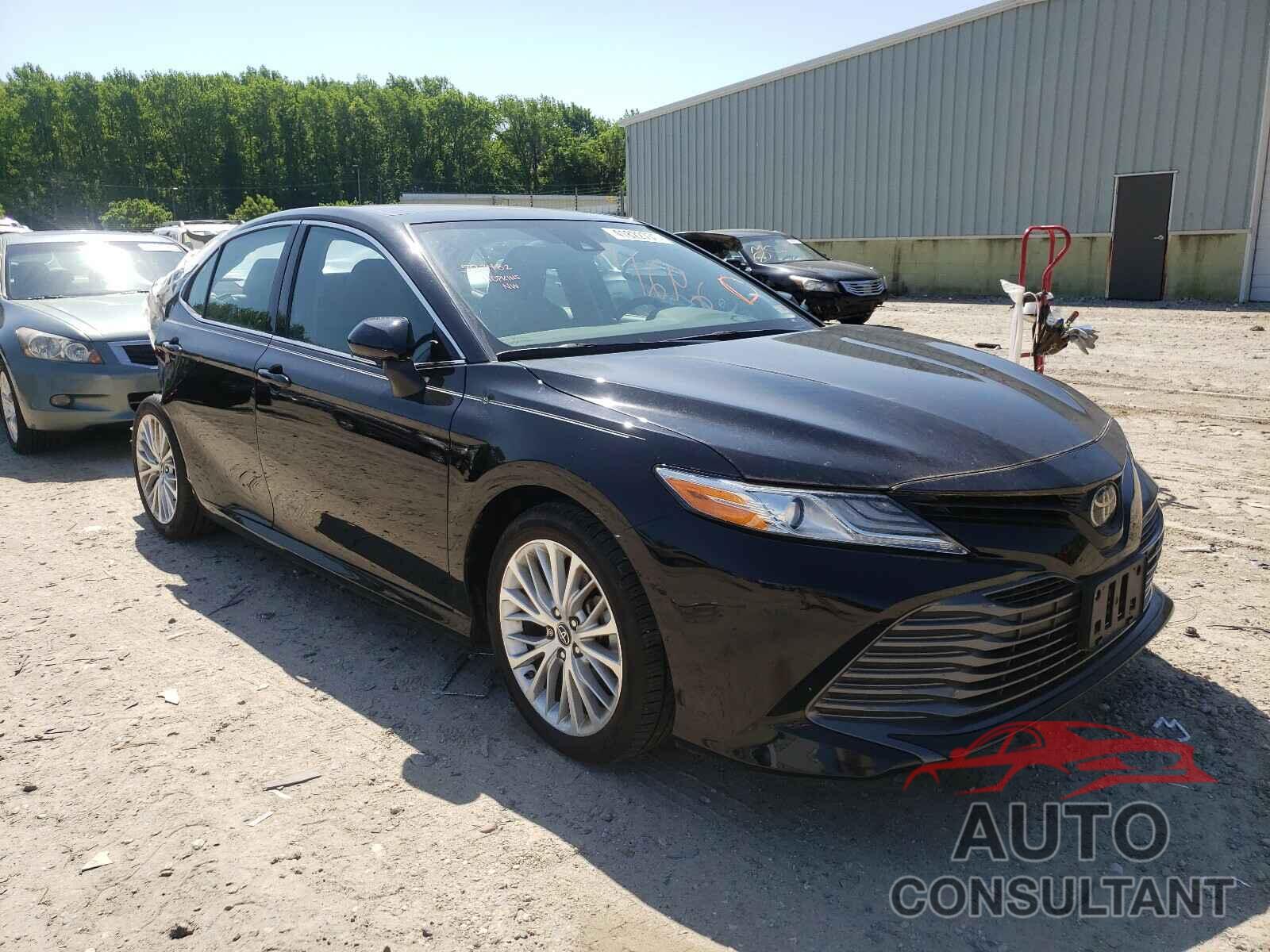 TOYOTA CAMRY 2019 - 4T1B11HK2KU700269
