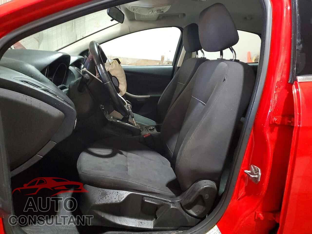 FORD FOCUS 2012 - 1FAHP3H29CL219358