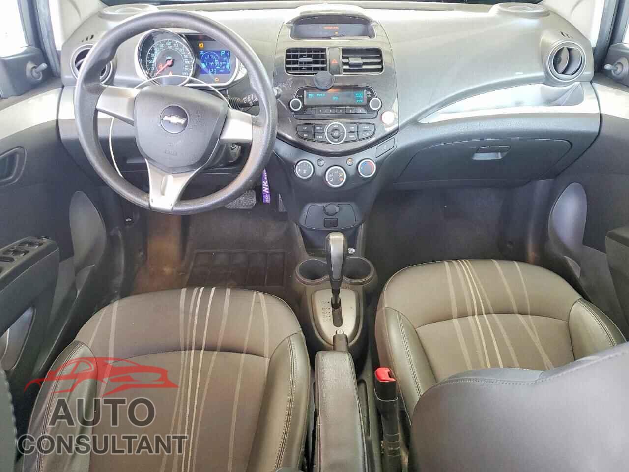 CHEVROLET SPARK 2015 - KL8CB6S91FC738573