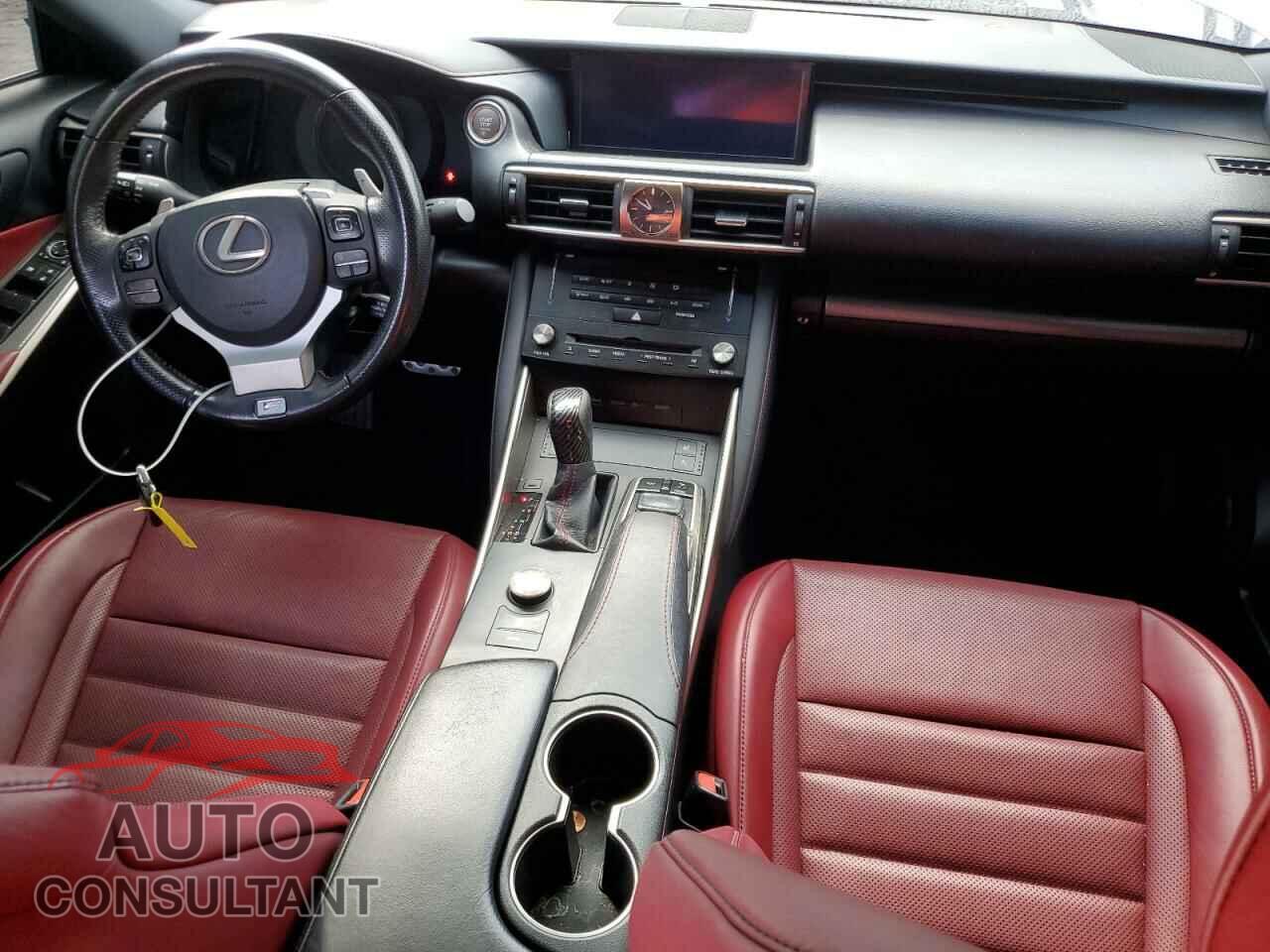 LEXUS IS 2017 - JTHBA1D28H5051198