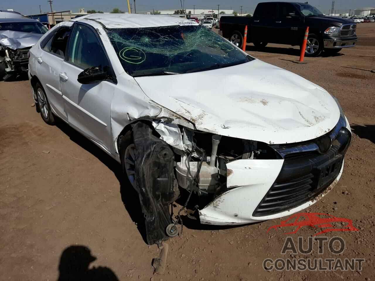 TOYOTA CAMRY 2016 - 4T4BF1FK5GR530863
