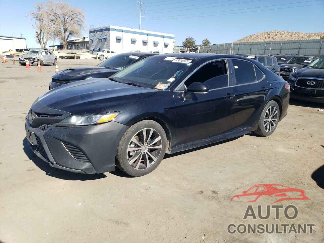 TOYOTA CAMRY 2018 - 4T1B11HK1JU536320