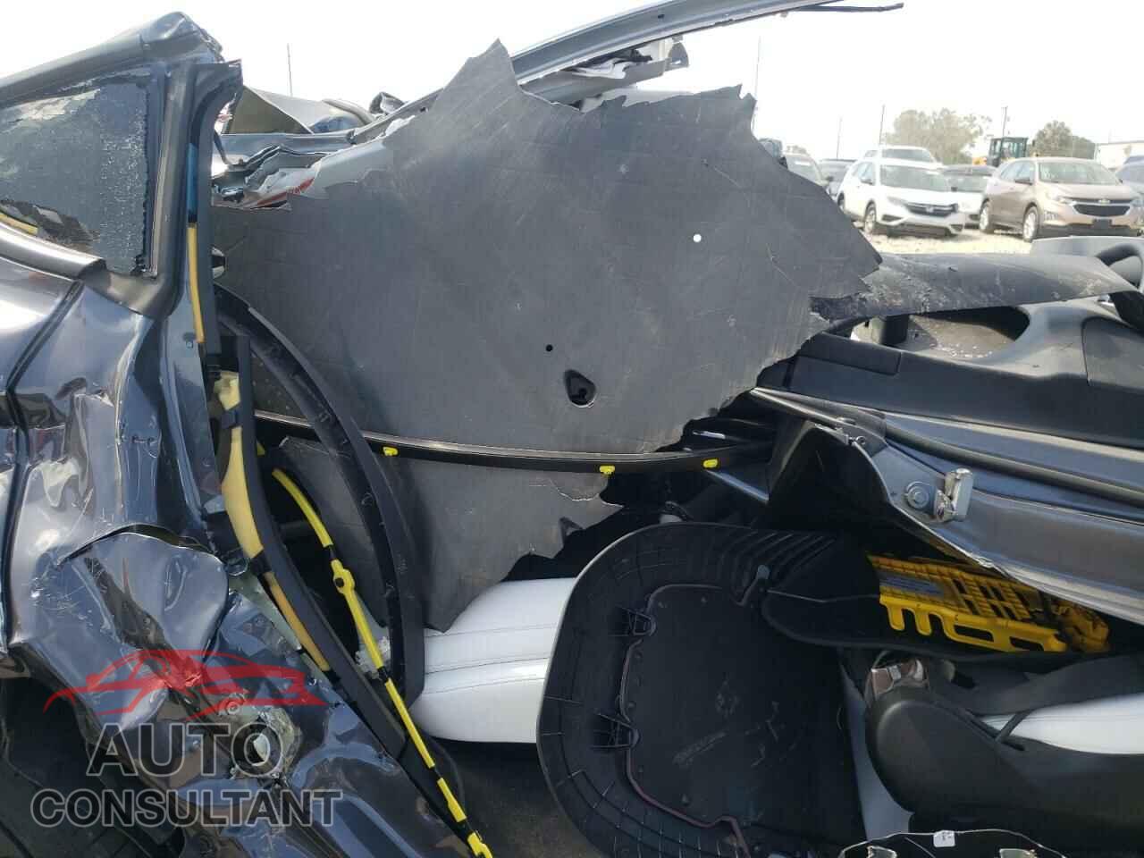 TESLA MODEL Y 2021 - 5YJYGDEF9MF261038
