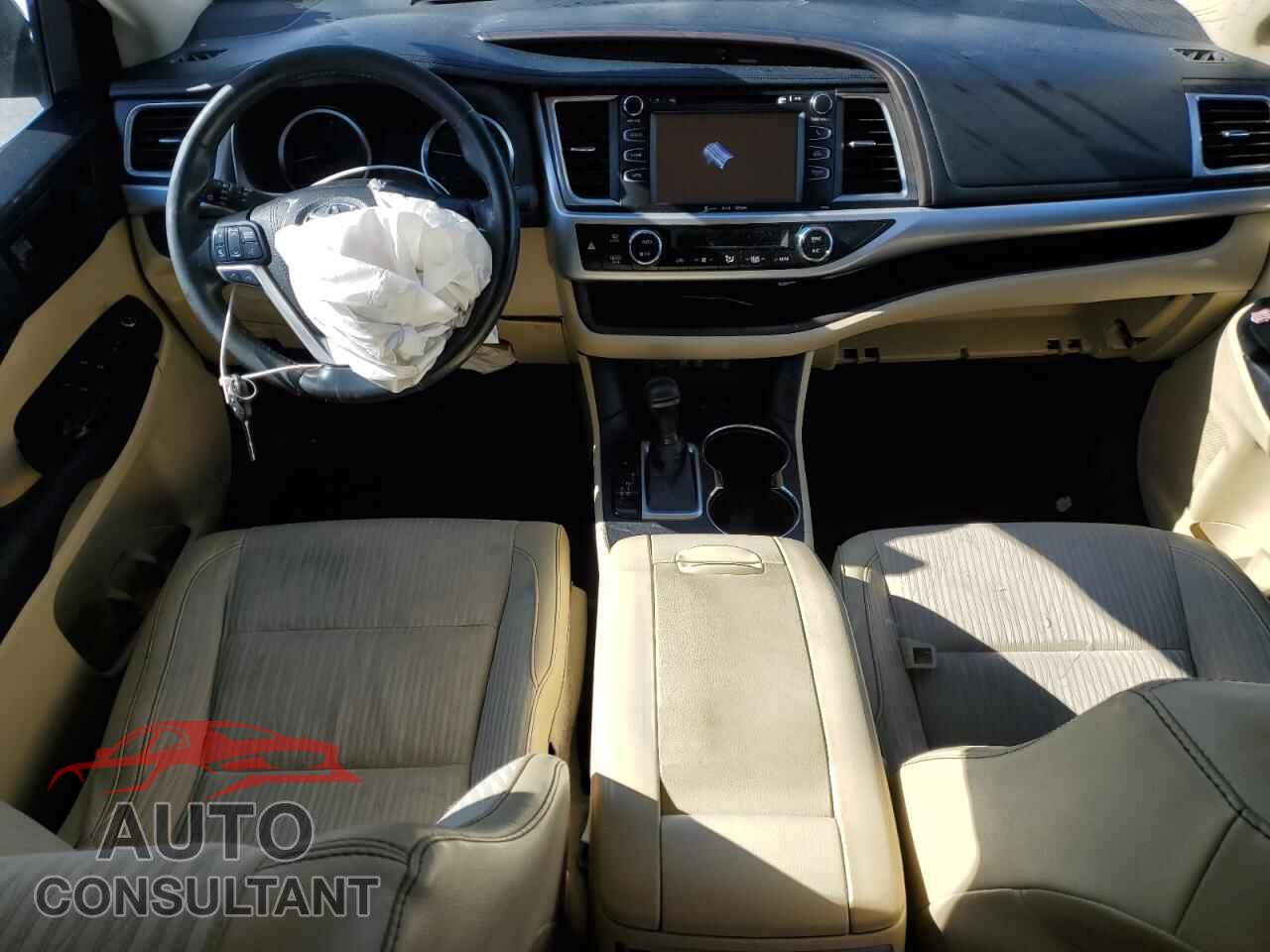 TOYOTA HIGHLANDER 2018 - 5TDBZRFHXJS489957