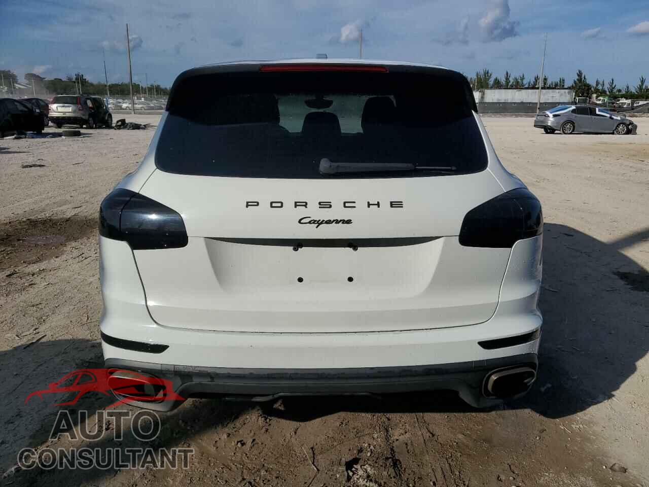 PORSCHE CAYENNE 2016 - WP1AA2A2XGLA08773