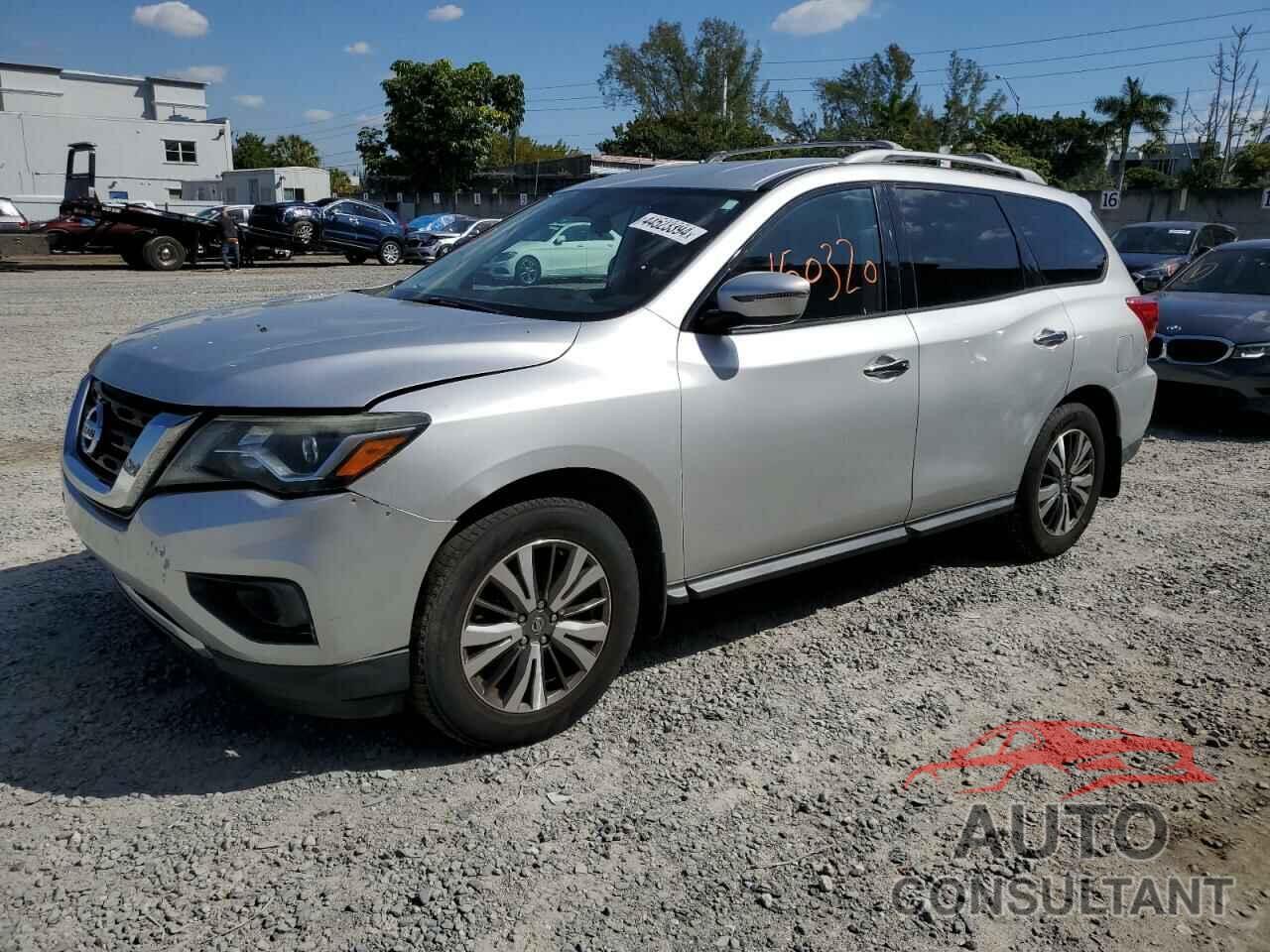 NISSAN PATHFINDER 2017 - 5N1DR2MN8HC665985