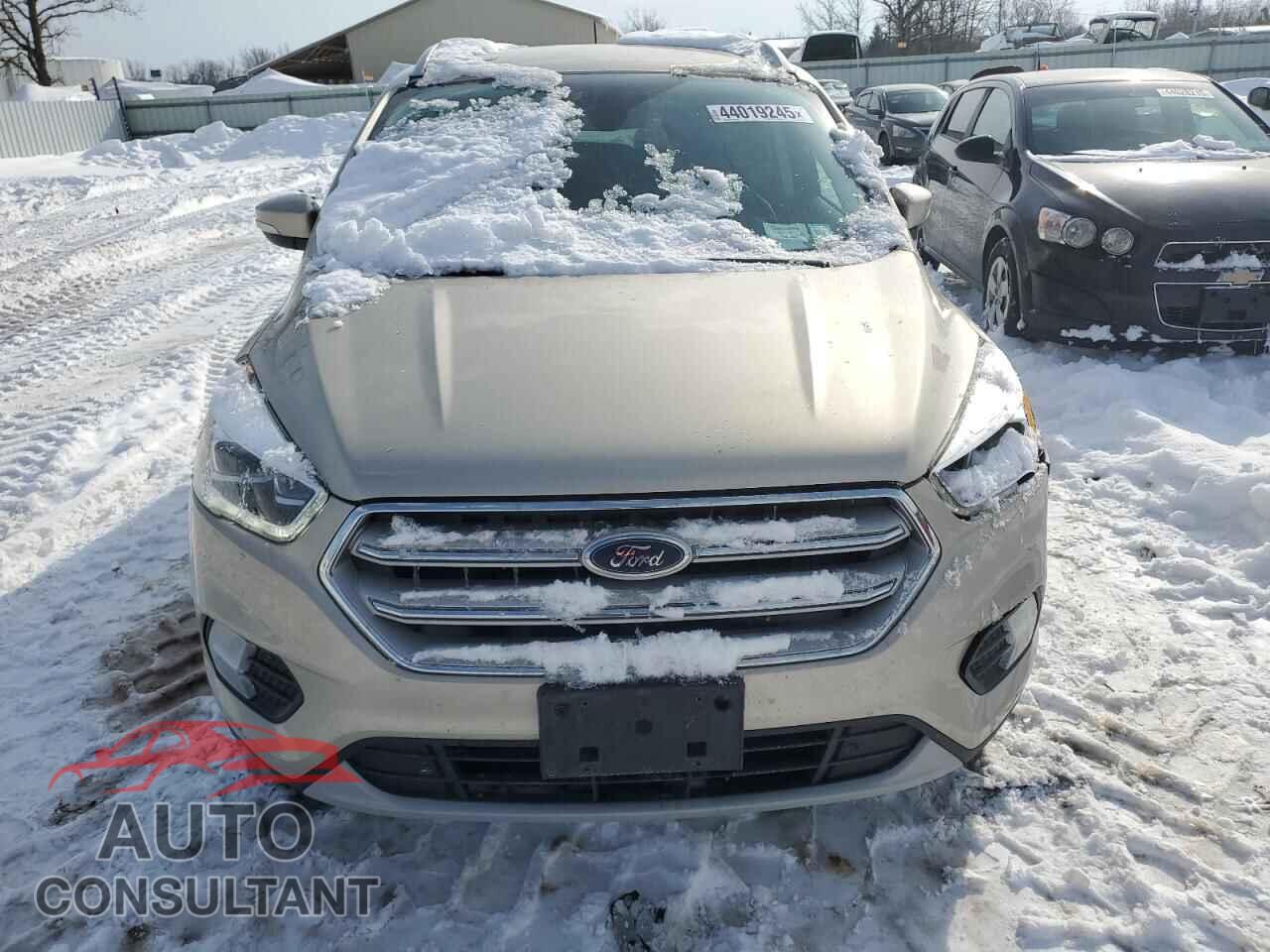 FORD ESCAPE 2018 - 1FMCU9J96JUB38490