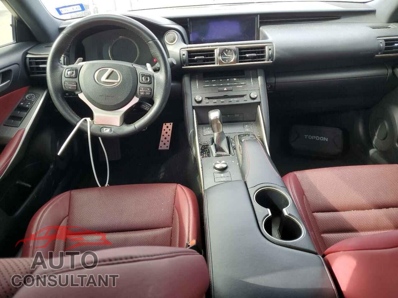 LEXUS IS 2019 - JTHC81D27K5035971
