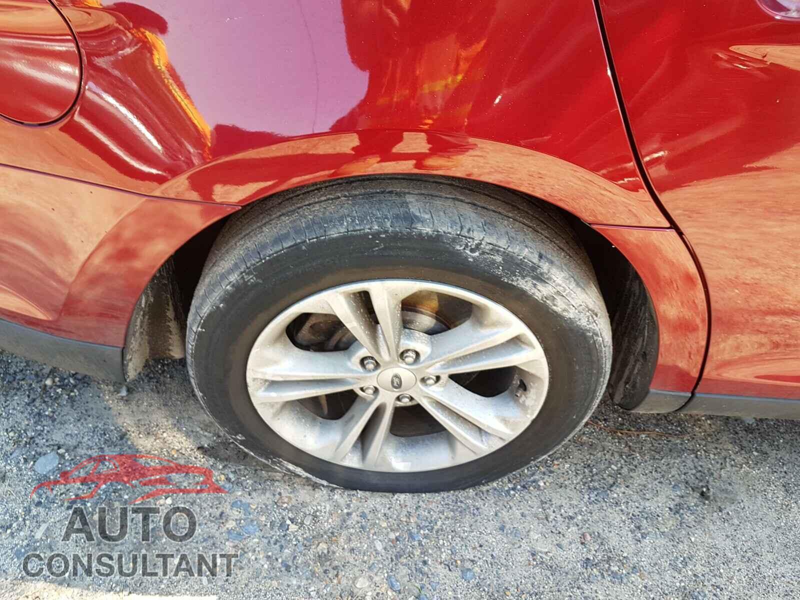 FORD TAURUS 2016 - 1FAHP2E95GG112088