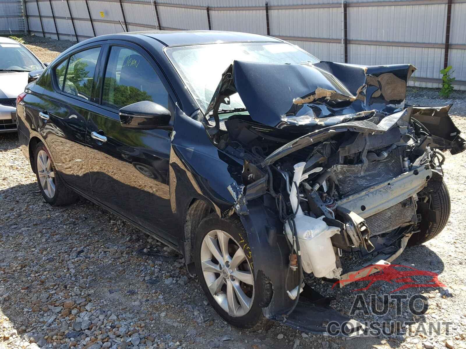 NISSAN VERSA 2015 - 3N1CN7APXFL817171