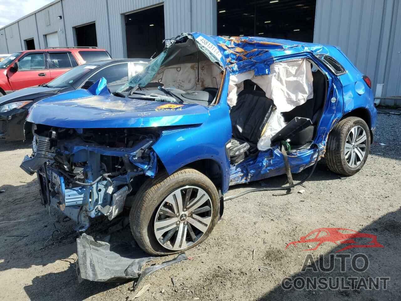 MITSUBISHI OUTLANDER 2021 - JA4APUAU8MU022135