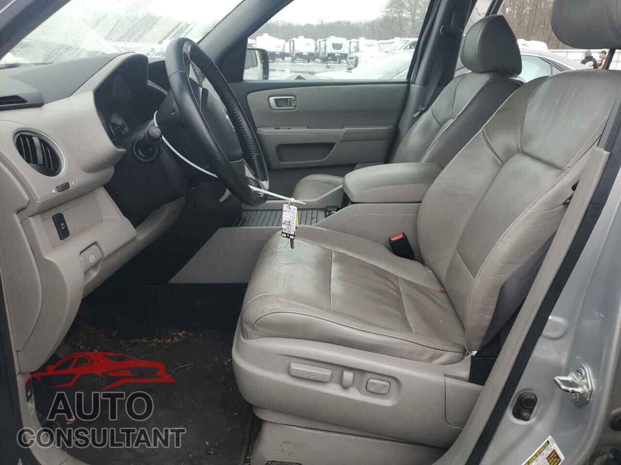 HONDA PILOT 2011 - 5FNYF4H55BB045383