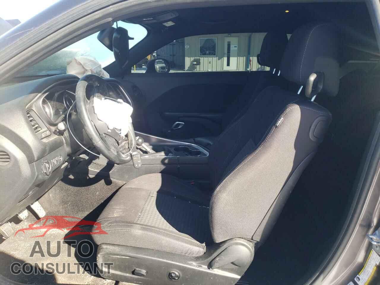 DODGE CHALLENGER 2015 - 2C3CDZAT7FH747747