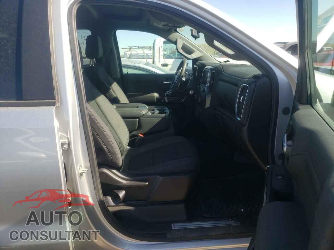 CHEVROLET SILVERADO 2020 - 1GCRYDED0LZ241334