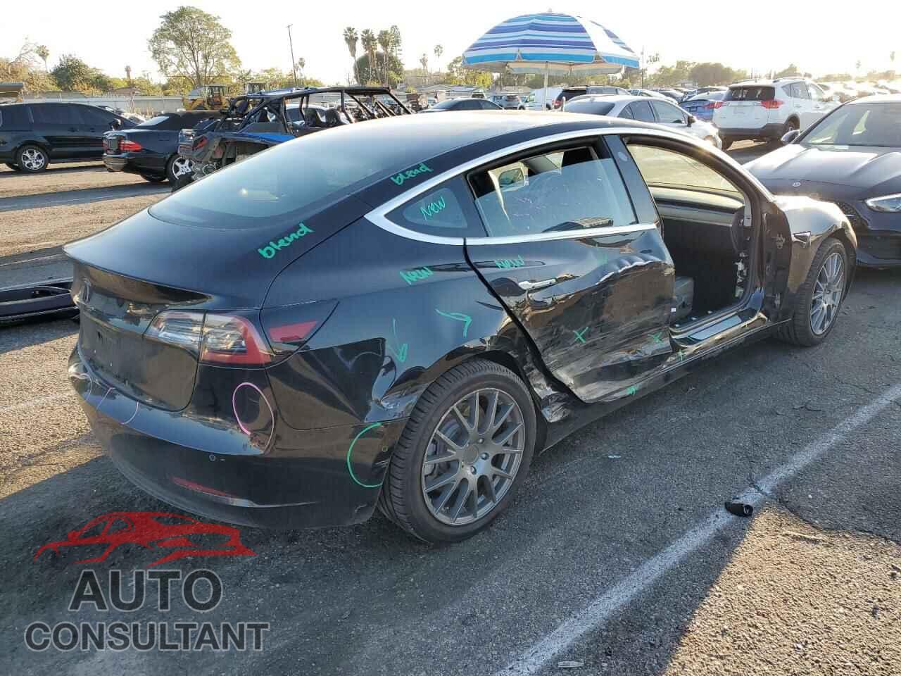 TESLA MODEL 3 2018 - 5YJ3E1EA6JF070935