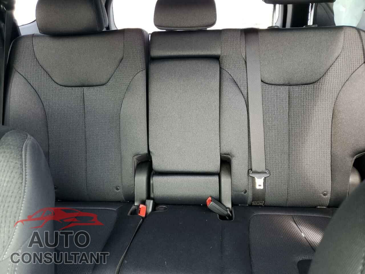 HYUNDAI SANTA FE 2023 - 5NMS14AJ3PH543017
