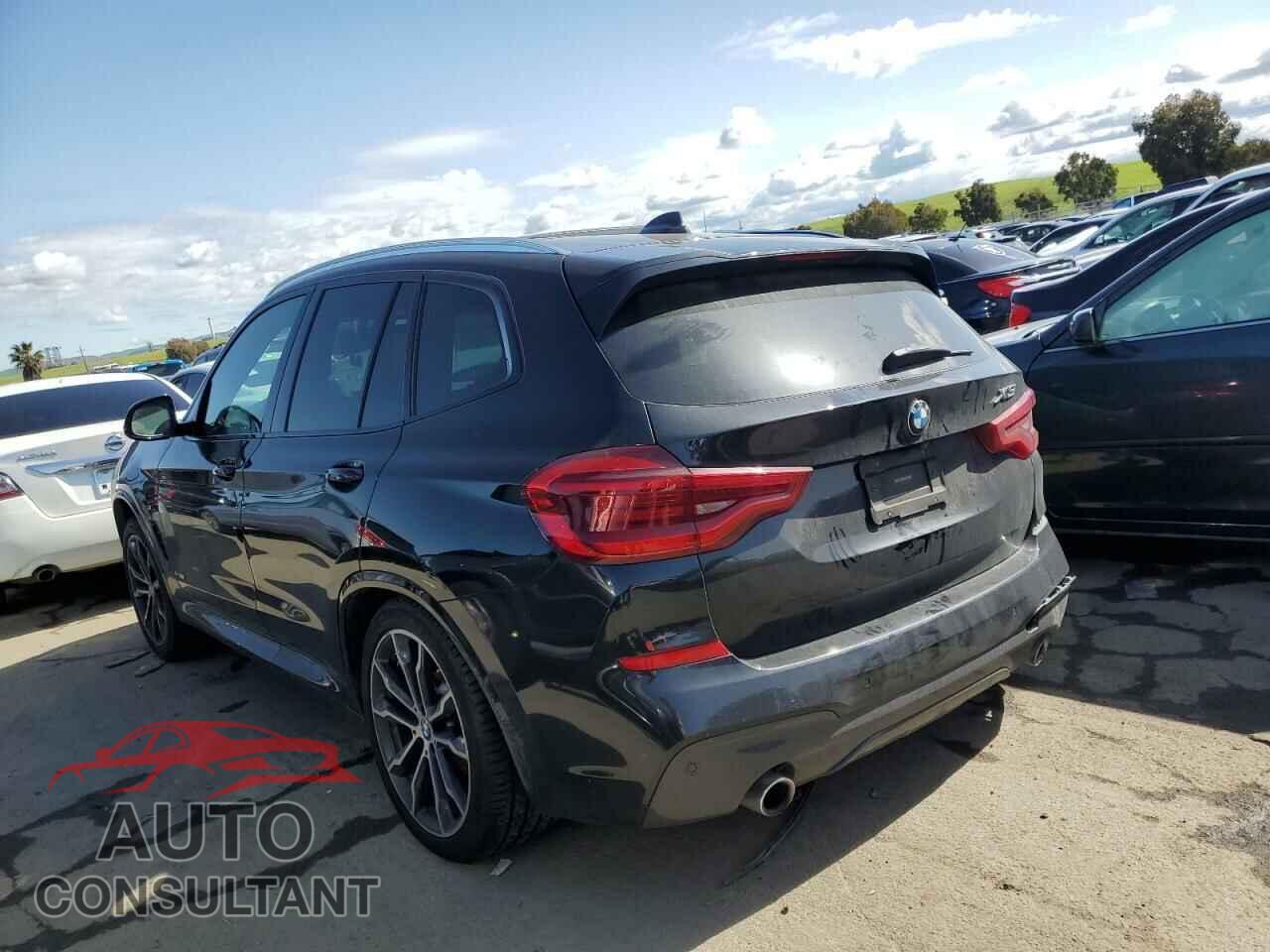 BMW X3 2018 - 5UXTR9C51JLC81810