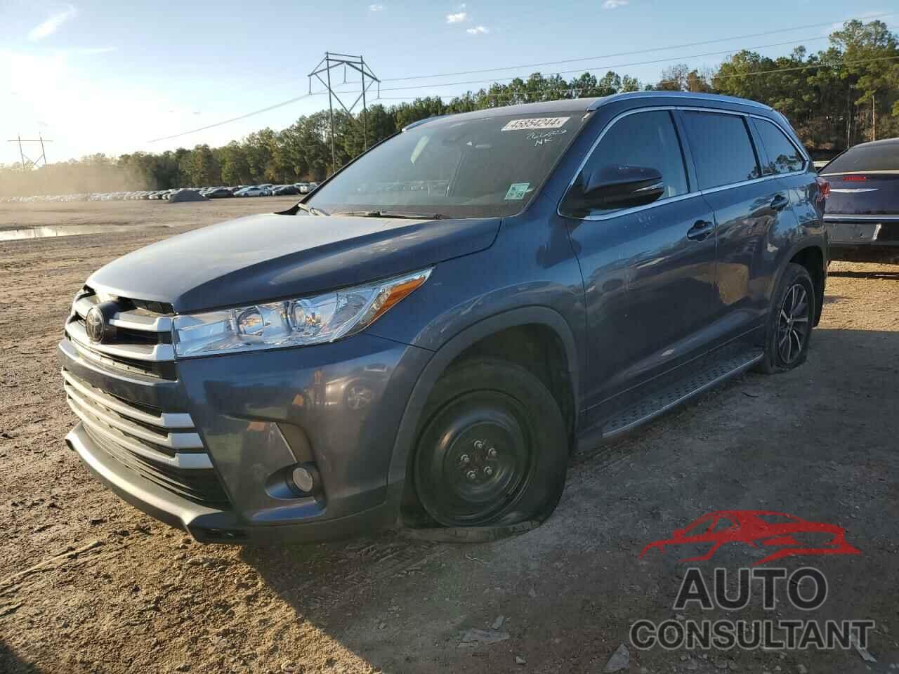 TOYOTA HIGHLANDER 2018 - 5TDKZRFH2JS266828