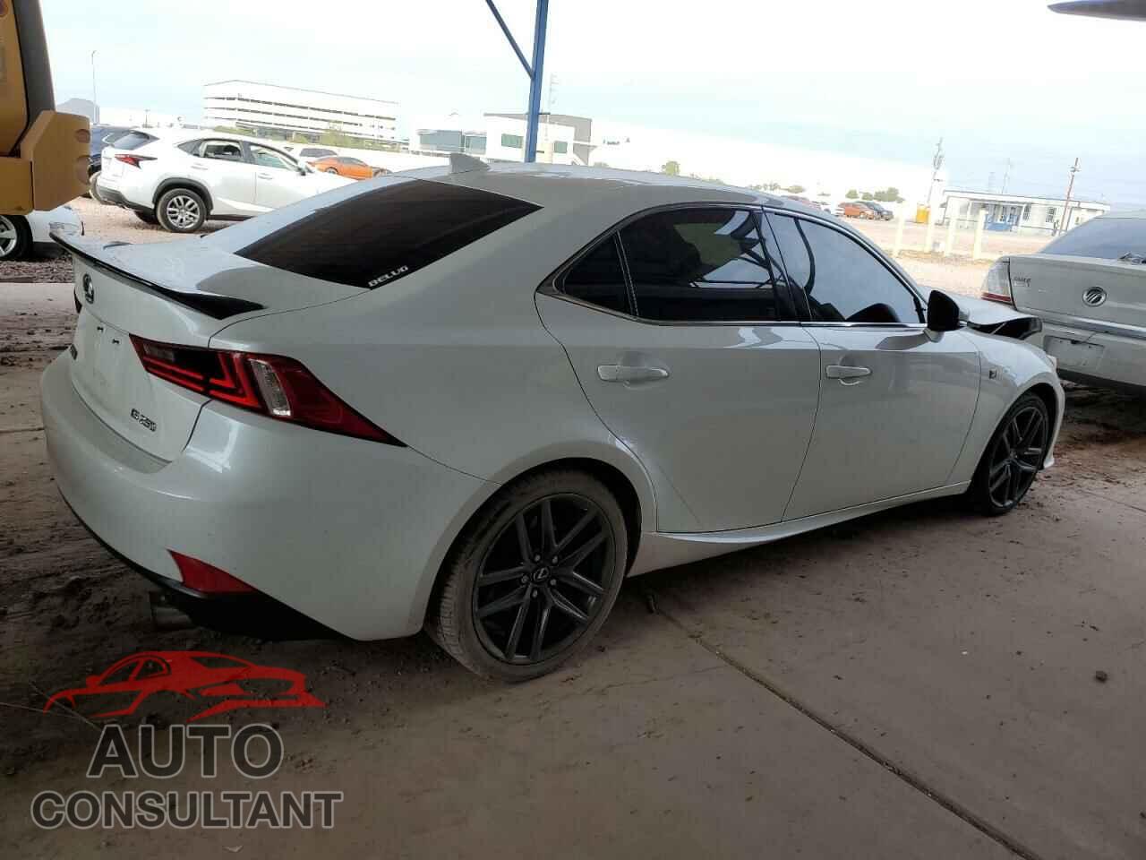 LEXUS IS 2015 - JTHBF1D23F5082843