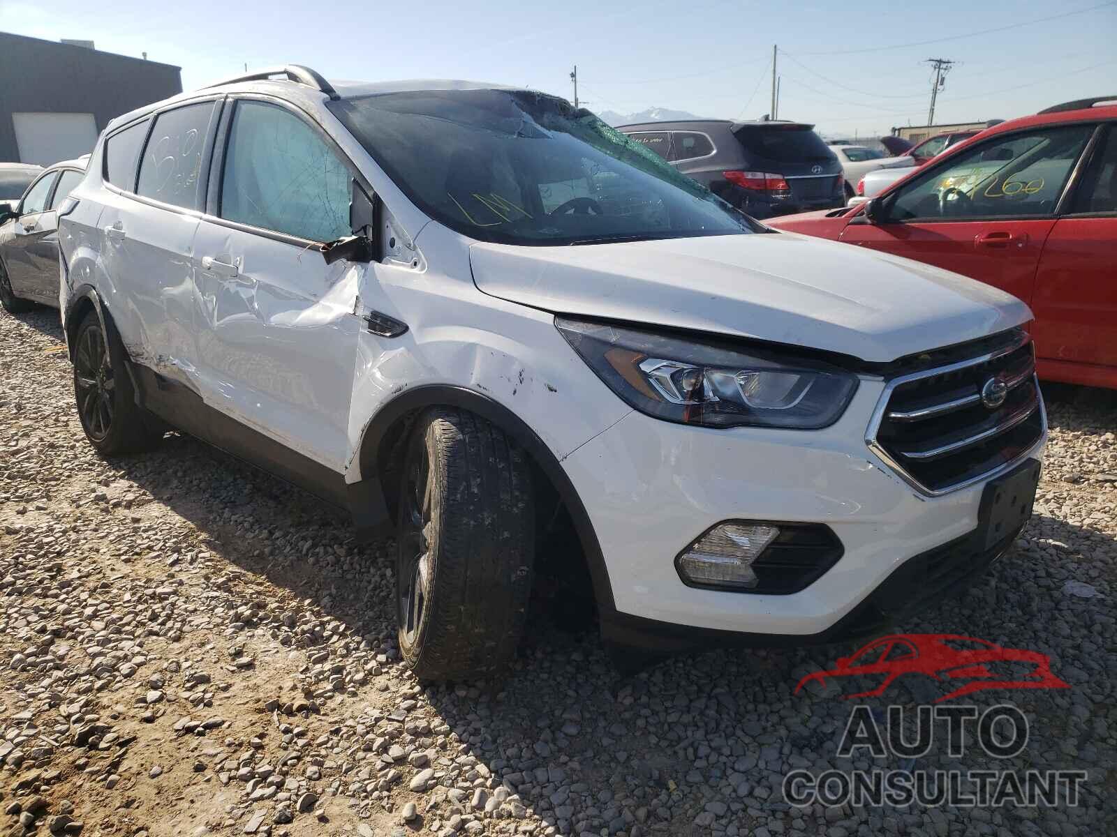FORD ESCAPE 2018 - 1FMCU9GD2JUB73149