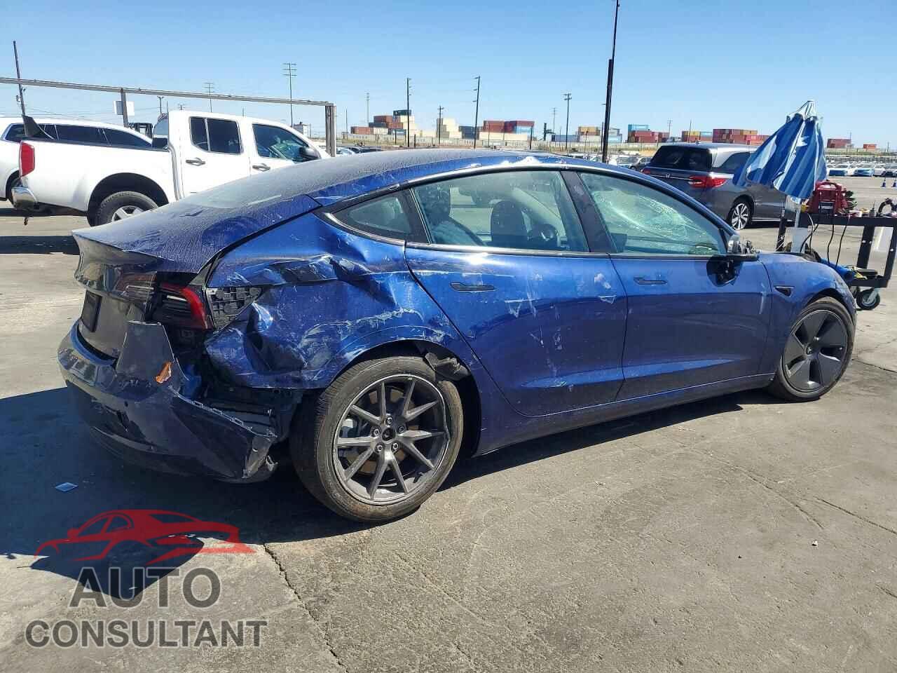 TESLA MODEL 3 2021 - 5YJ3E1EA5MF069487