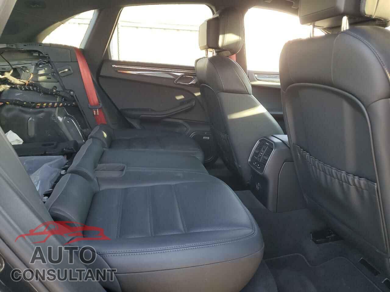 PORSCHE MACAN 2021 - WP1AF2A57MLB60811