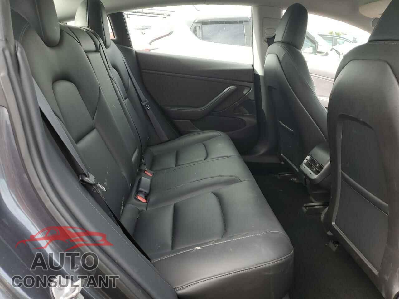 TESLA MODEL 3 2018 - 5YJ3E1EA5JF163512