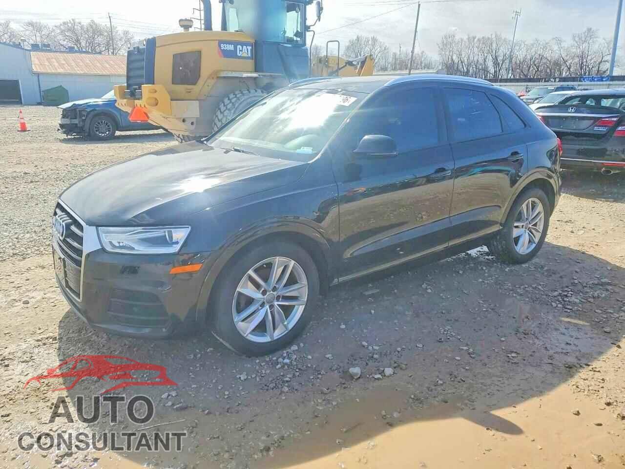 AUDI Q3 2017 - WA1ECCFS5HR014825