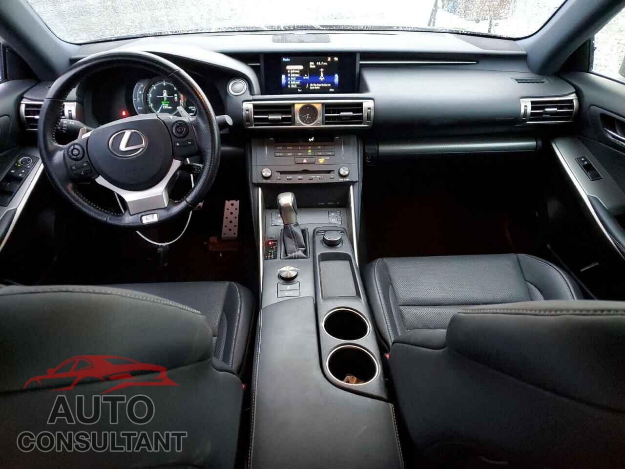 LEXUS IS 2016 - JTHBA1D22G5017286