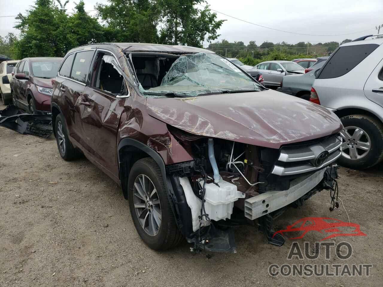 TOYOTA HIGHLANDER 2018 - 5TDJZRFH1JS895556