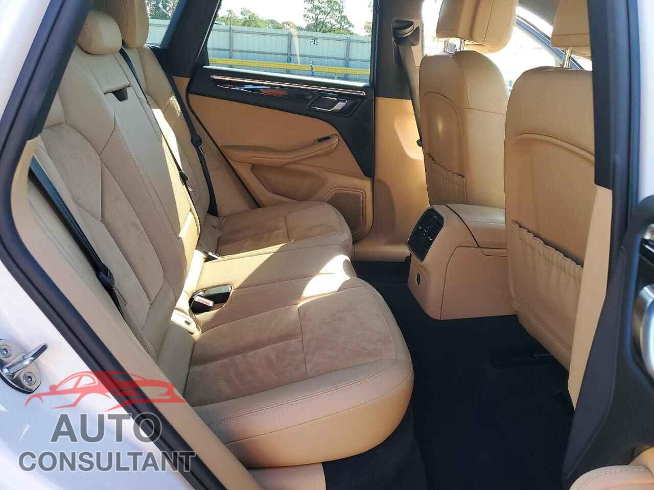 PORSCHE MACAN 2018 - WP1AA2A54JLB10670