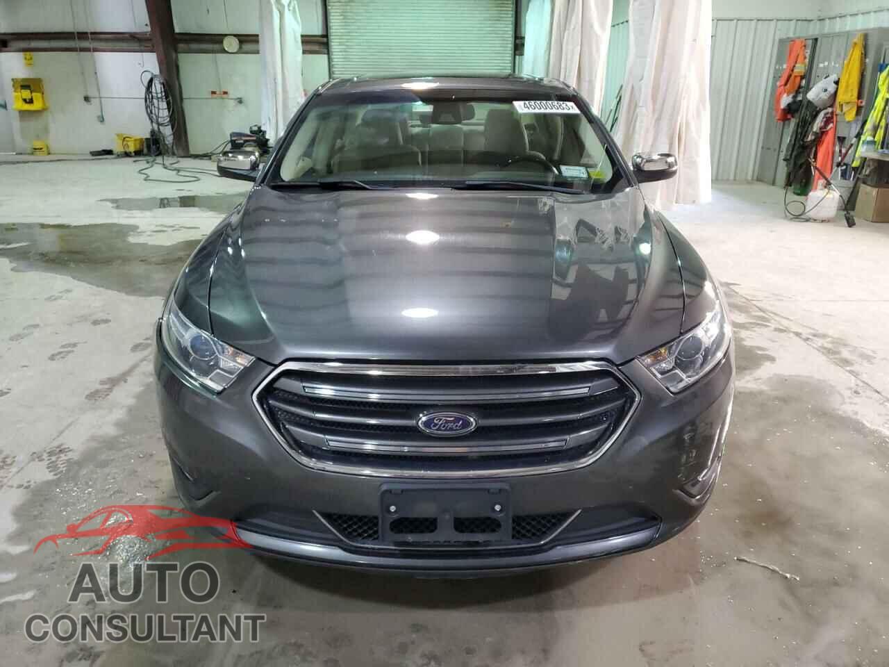 FORD TAURUS 2017 - 1FAHP2F83HG117796
