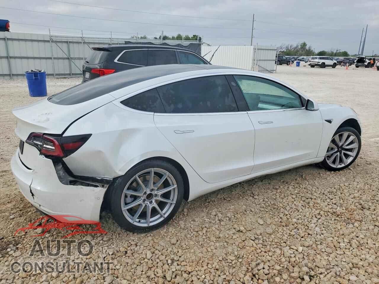 TESLA MODEL 3 2019 - 5YJ3E1EA0KF417967
