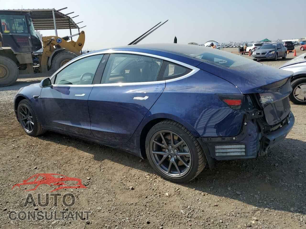 TESLA MODEL 3 2018 - 5YJ3E1EA8JF077997