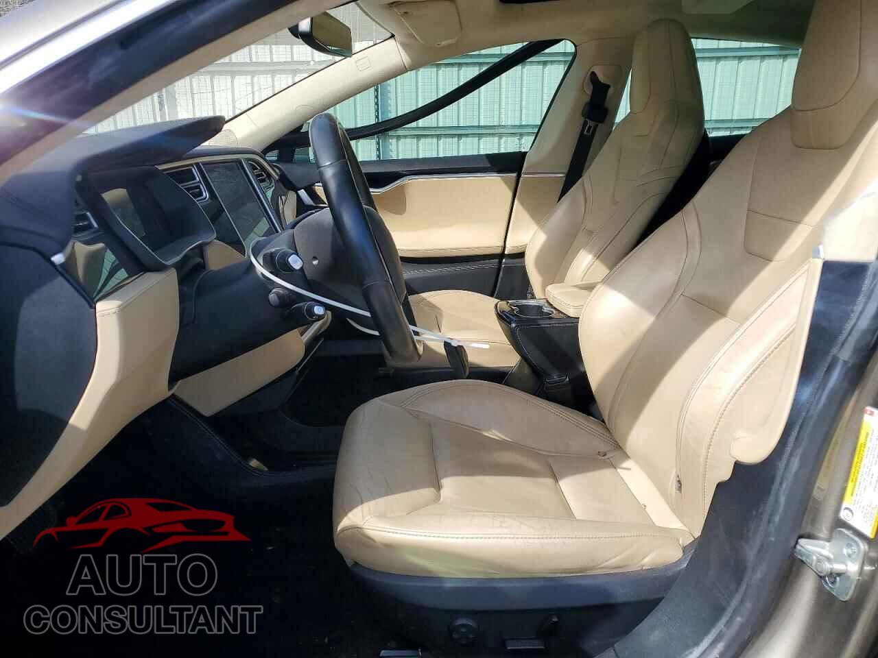 TESLA MODEL S 2015 - 5YJSA1E18FF104131