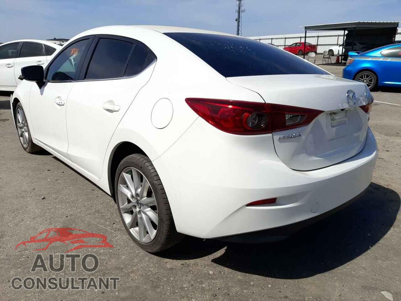 MAZDA 3 2017 - 3MZBN1V7XHM125390