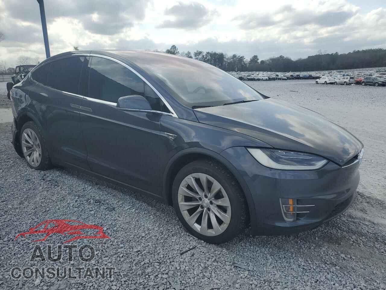 TESLA MODEL X 2016 - 5YJXCBE21GF004162